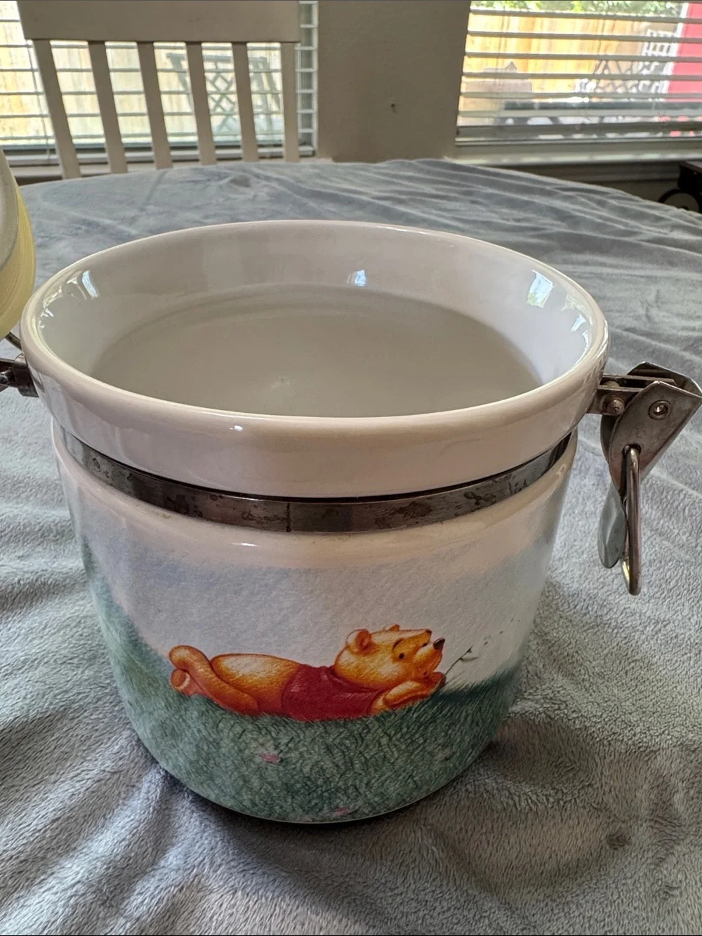 DISNEY WINNIE the POOH Canister Jar Metal Clasp Closure 6.5”x 5” Kitchen Storage